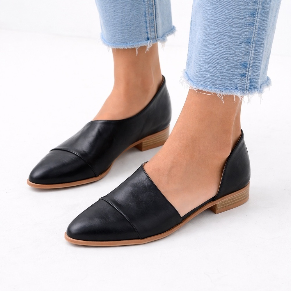 [Catherine Malandrino] Classic Black Cut-Out Flats
